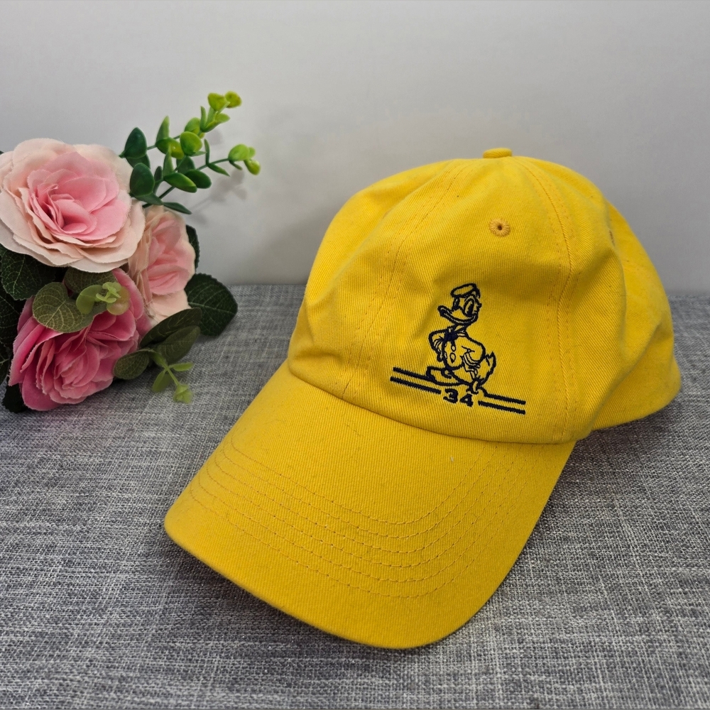 NWT Donald Duck 34 Hat Cap Adjustable Yellow Embroidered‎ Adult